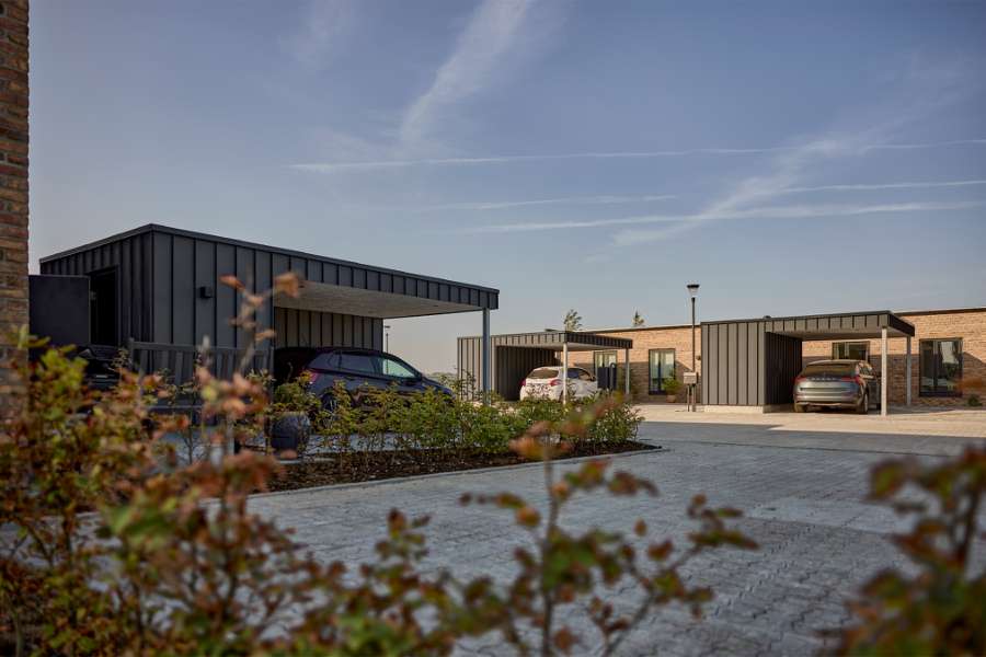 Steel profiles on terraced houses, Sofiendal Enge, Poul Anker Bechs Vej 232, 9200 Aalborg SV, Denmark